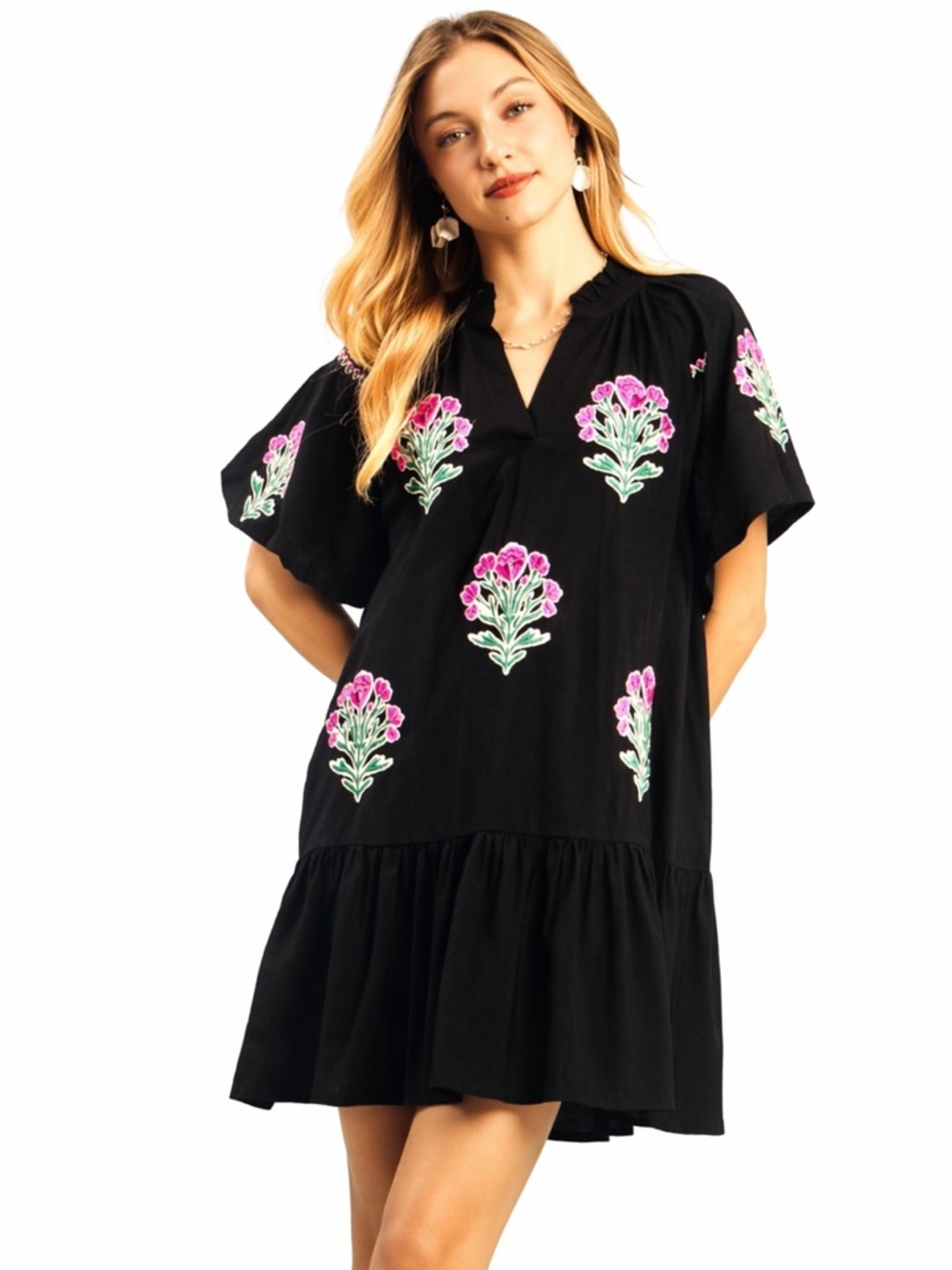 Flash Sale

Black , with pink embroidery .